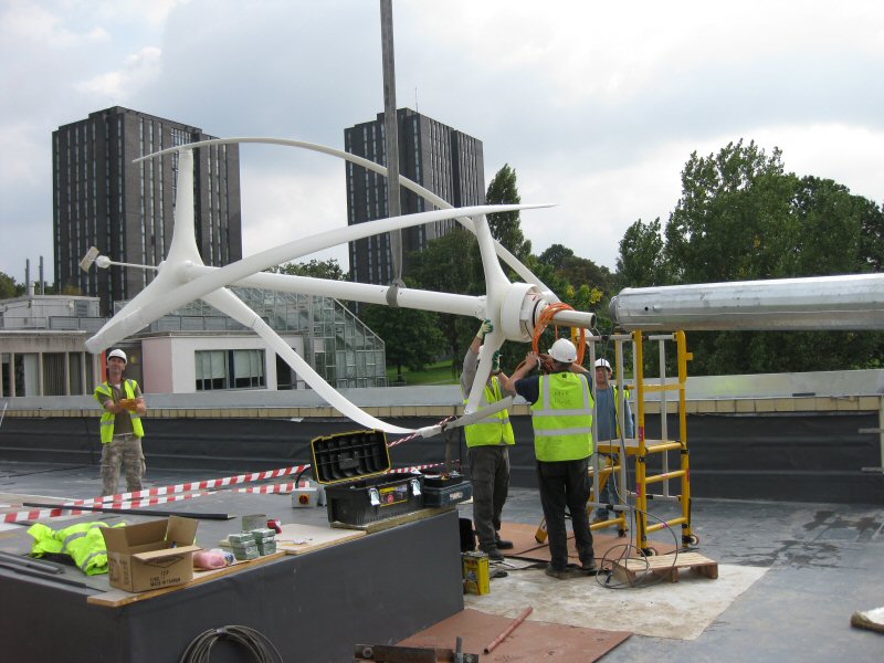 ESSEX UNIVERSITY Q-R INSTAL 012
